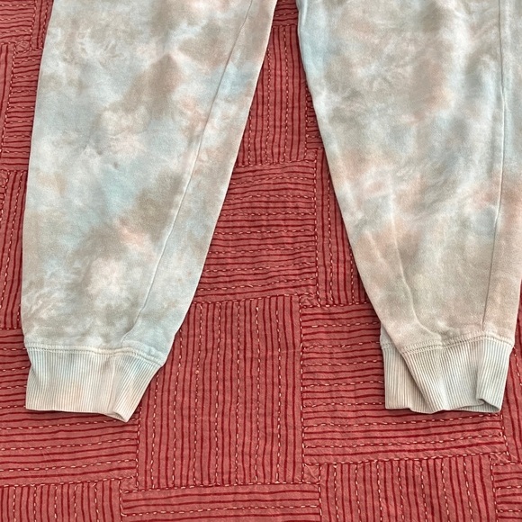 Women’s size XS tie dye drawstring sweatpantsgh Old Navy greenish orange hues - Picture 6 of 16